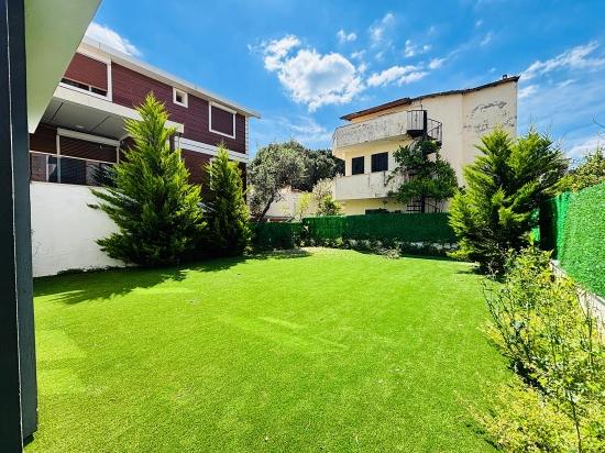 3+1 Ultra-luxusvilla Zum Verkauf Im Viertel Payamlı, Seferihisar, İzmir, 100 M Vom Meer Entfernt.