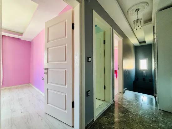 In Seferihisar Çolak İbrahim Bey Mahallesi Befindet Sich Eine Wohnung Mit Separatem Eingang, 2+1 Doppelhaushälfte