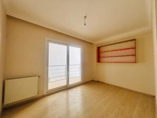 İzmir Seferihisar Çolak İbrahim Bey Mahallesi In 2+1 1. Stockwerke mietbare Wohnung