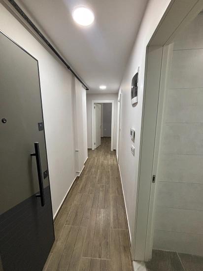 1+1 Wohnung In Toller Lage In Camikebir, Seferihisar, Izmir