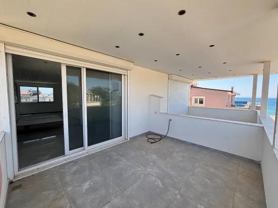 İzmir Seferihisar Bengiler Mahallesi’nde große gartenbesitzende dem Meer 20m 3+1 mietbare Villa