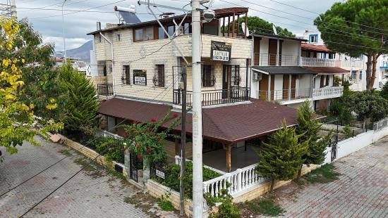 Freistehende Triplex-Sommervilla (4+1 Schlafzimmer) Am Meer In Bengiler, Seferihisar