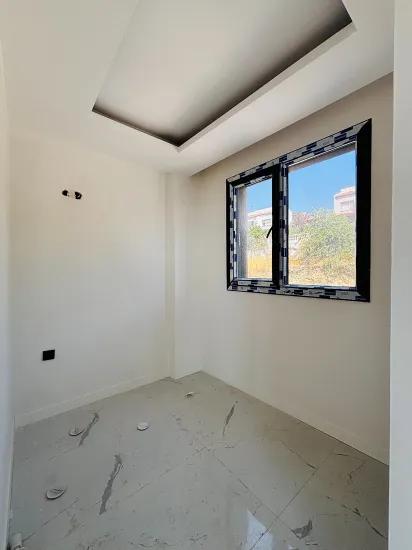 İzmir Seferihisar Tepecik Stadtviertel In der Nähe des Meeres mit Meerblick 3+1 zu verkaufende Doppelvilla