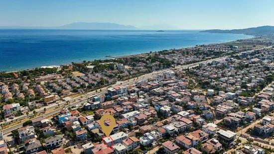 In İzmir Seferihisar Payamlı Viertel 400m zum Meer, mit Garten, 3+1, Villa zu verkaufen