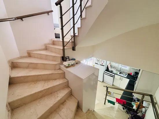 Im Stadtteil Payamlı In İzmir Seferihisar: Sommervilla mit Garten, 2+1, zu verkaufen