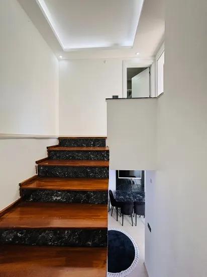 İzmir Seferihisar Im Stadtteil Turabiye möblierte 2+1 zum Verkauf Wohnung Duplex