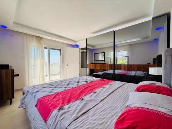 İzmir Seferihisar Im Stadtteil Turabiye möblierte 2+1 zum Verkauf Wohnung Duplex