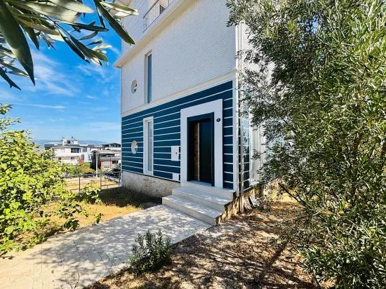 İzmir Seferihisar, In der Atatürk Nachbarschaft, mit Meerblick, 3+2, Einzelstehende Villa zu verkaufen