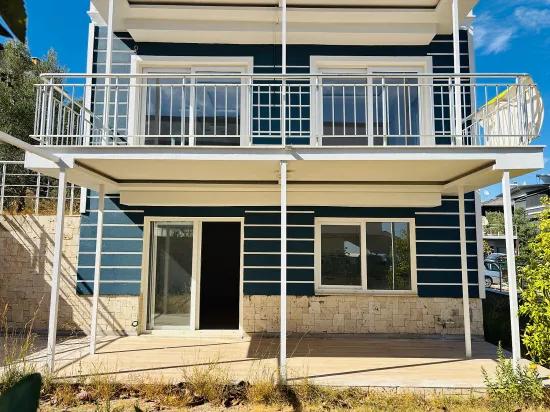 İzmir Seferihisar, In der Atatürk Nachbarschaft, mit Meerblick, 3+2, Einzelstehende Villa zu verkaufen