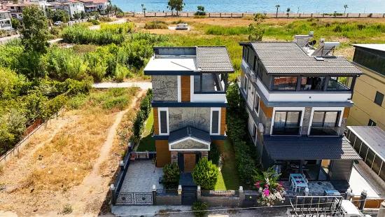 In der Payamlı Nachbarschaft, Seferihisar, İzmir Direkt am Meer 4+1 Freistehende Villa