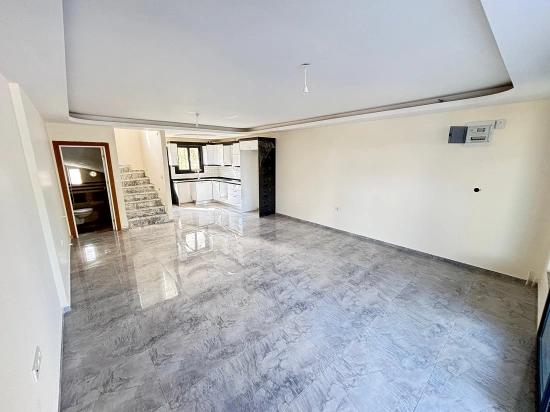 Geräumige 3+1 Villa Zum Verkauf Im Zentrum Von Seferihisar Doğanbey