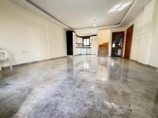 3+1 Villa Mit Parkplatz Und Garten In Seferihisar Doğanbey Zu Verkaufen, 500 Meter Vom Strand Entfernt