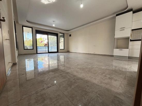 3+1 Villa Mit Parkplatz Und Garten In Seferihisar Doğanbey Zu Verkaufen, 500 Meter Vom Strand Entfernt