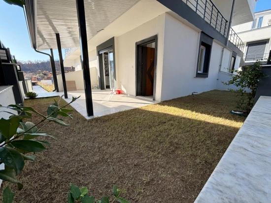 Neubau-Villa (2+1 Schlafzimmer, Lizenziert) Mit Garten In Seferihisar Payamlı Zu Verkaufen