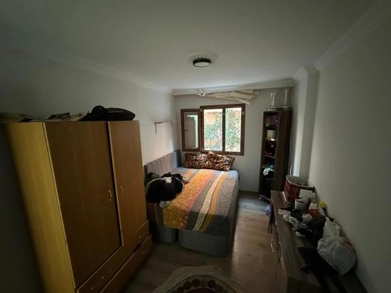 2+1-zimmer-wohnung Zum Verkauf In Seferihisar Ürkmez, 300 M Vom Strand Entfernt, Mit Garten