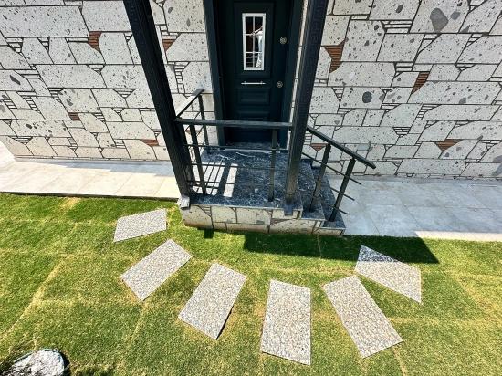 Große 3+1-Zimmer-Villa (300 M² Bruttofläche) Mit Separatem Pool In Doğanbey Zu Verkaufen