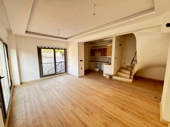 2+1 Villa Mit Separatem Eingang Und Garten Zum Verkauf In Seferihisar Payamlı