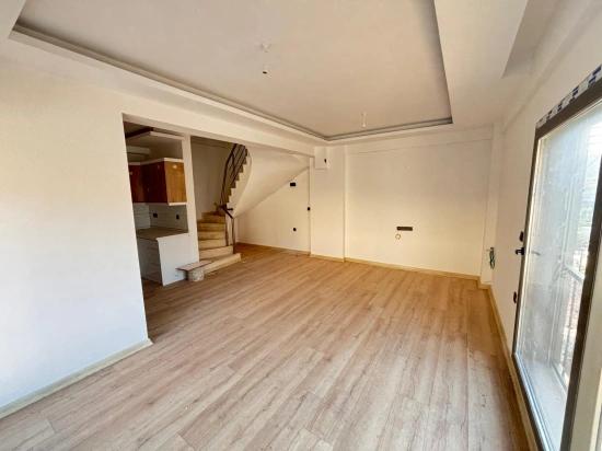 2+1 Villa Mit Separatem Eingang Und Garten Zum Verkauf In Seferihisar Payamlı