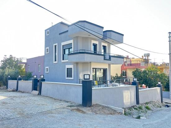 3+1 Freistehende Villa Zum Verkauf In İzmir Seferihisar Ürkmez, 1100 Meter Vom Meer Entfernt
