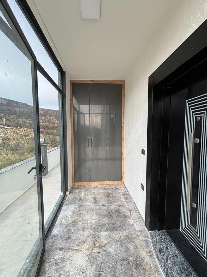 Ultraluxuriöse 4+1-triplex-villa Mit Freistehendem Großen Garten In İzmir Seferihisar Doğanbey