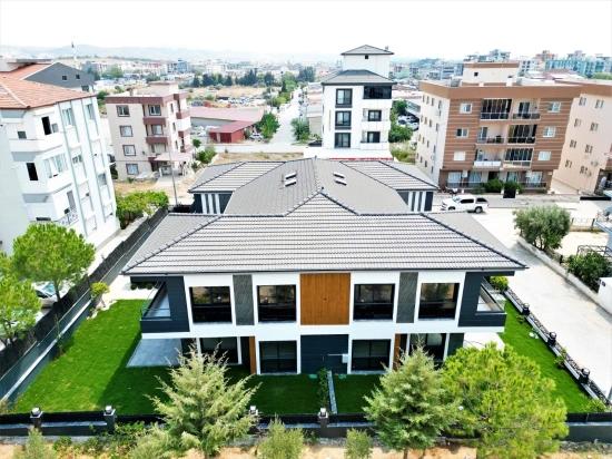 Ultraluxuriöse 3+1-Villa Mit Großem Garten Zum Verkauf In Izmir Seferihisar Camikebir