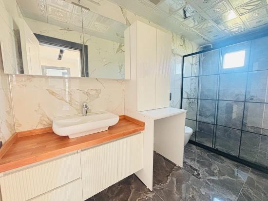 Freistehende Maisonette-einzelvilla Mit Pool Im Stadtteil Düzce, Seferihisar, İzmir