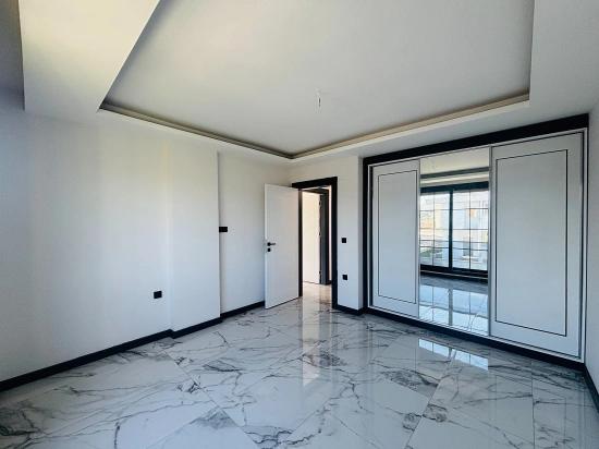 Freistehende Maisonette-einzelvilla Mit Pool Im Stadtteil Düzce, Seferihisar, İzmir