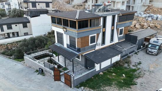 Gelegenheit! Möblierte 4+2-Zimmer-Villa Mit Meerblick Und Pool