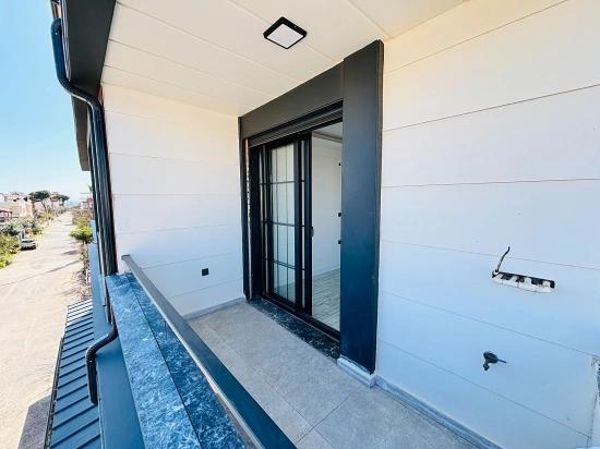 Renovierte 1+1-wohnung Zum Verkauf In Der Deniz-straße Im Bezirk Seferihisar Payamlı In Izmir