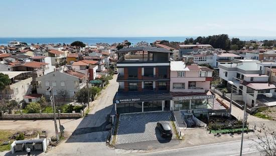 Renovierte 2+1-Wohnung Zum Verkauf In Der Deniz-Straße, Payamlı-Viertel, Seferihisar, Izmir.