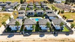 3+1-Zimmer Sommerhaus Zu verkaufen in Cumhuriyet Bz. Seferihisar Doğanbey - 290 m²