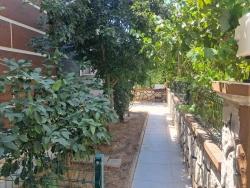 Geräumige 2+1 Villa Zum Verkauf Mit Garten In Seferihisar Doğanbey