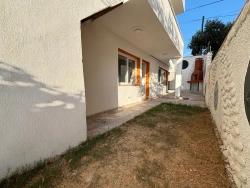 2+1 Wohnung Zum Verkauf Mit Garten In Seferihisar Ürkmez, Zentrale Lage