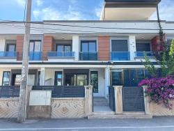 Geräumige 3+1 Villa Zum Verkauf Im Zentrum Von Seferihisar Doğanbey