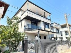 Große Brandneue 5+1-Villa Zum Verkauf Im Zentrum Von Seferihisar Doğanbey