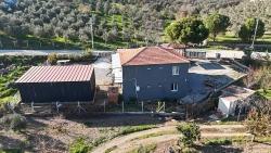 2+1-Zimmer Bauernhaus Zu Verkaufen in Kavakdere Bz. Seferihisar - 826 m²