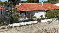 2+1 Freistehende Villa Auf Einem Grundstück In Izmir Seferihisar Cumhuriyet, 200 M Vom Meer Entfernt