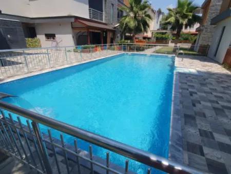 İzmir Seferihisar Payamlida Poolkomplex Zum Verkauf 3 1 Tribleks Ferienhaus
