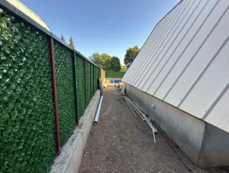 Dreieckiges Bungolov Haus Mit Pool Auf 300 M2 Grundstück In Izmir Menderes Yeniköy