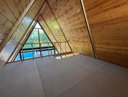 Dreieckiges Bungolov Haus Mit Pool Auf 300 M2 Grundstück In Izmir Menderes Yeniköy