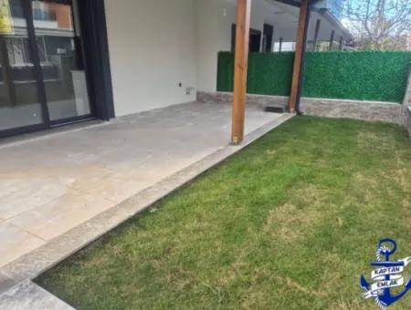 İzmir Seferihisar Payamli Mah.de 3 1 Sommerhaus Zum Verkauf In Der Nähe Des Meeres