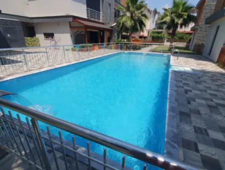 Triplex Ferienhaus Zum Verkauf In Einem Komplex Mit 3 1 Pool In Izmir, Seferihýsar,Payamli