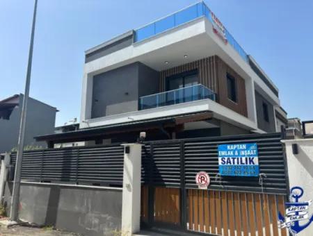 İzmir Seferihisar Payamli Mah.de 3 1 400 Mt Ultra-Luxus-Sommerhaus Zum Verkauf Am Meer