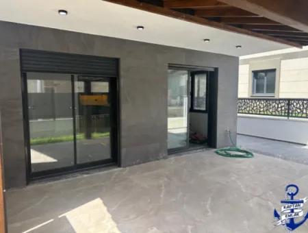 İzmir Seferihisar Payamli Mah.de 3 1 400 Mt Ultra-Luxus-Sommerhaus Zum Verkauf Am Meer