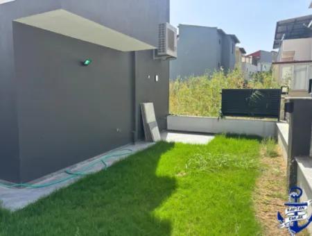 İzmir Seferihisar Payamli Mah.de 3 1 400 Mt Ultra-Luxus-Sommerhaus Zum Verkauf Am Meer