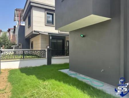 İzmir Seferihisar Payamli Mah.de 3 1 400 Mt Ultra-Luxus-Sommerhaus Zum Verkauf Am Meer