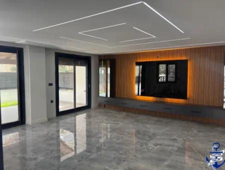 İzmir Seferihisar Payamli Mah.de 3 1 400 Mt Ultra-Luxus-Sommerhaus Zum Verkauf Am Meer