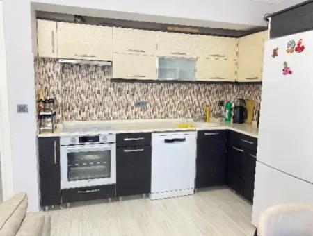 Ürkmez Bengilar Nützliche 2. Etage Sauber 2 1 Wohnung Zum Verkauf