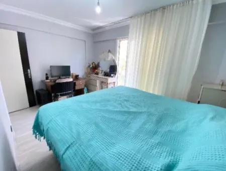 Ürkmez Bengilar Nützliche 2. Etage Sauber 2 1 Wohnung Zum Verkauf