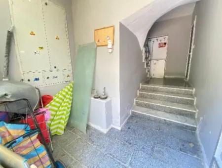 Ürkmez Bengilar Nützliche 2. Etage Sauber 2 1 Wohnung Zum Verkauf